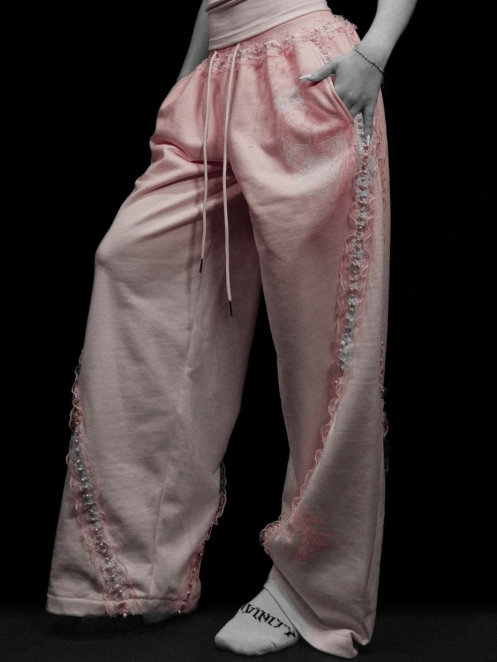 Women’s Faerie Banana Shaped Uncuffed Sweatpants (Blushveil Pink)